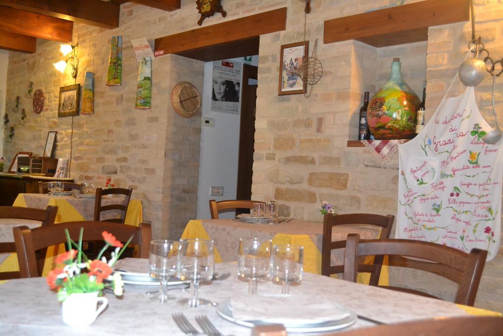 Agriturismo Montorso Monte Rinaldo エクステリア 写真